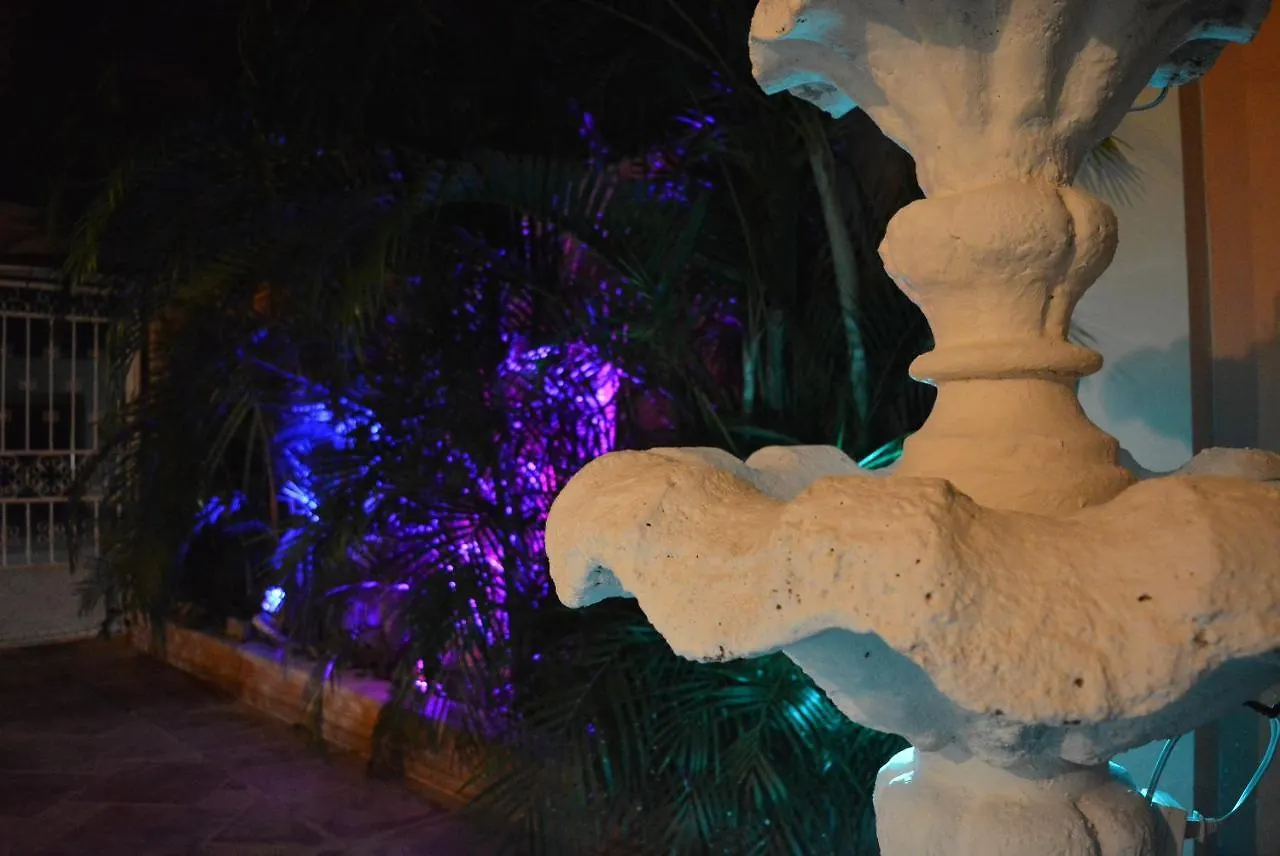 Bed and Breakfast Casa Rita Канкун Отель типа 